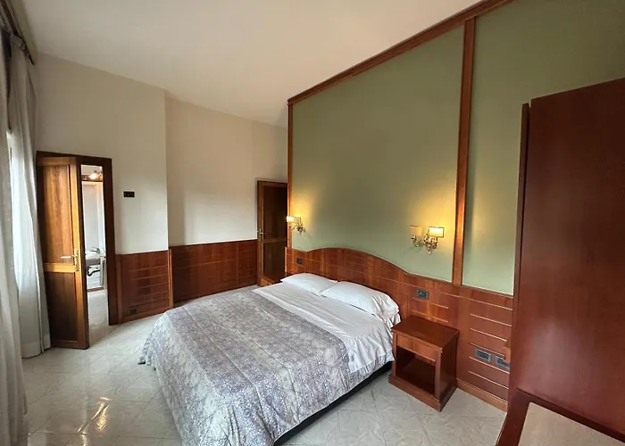 Quadrifoglio Eur 3* Rome
