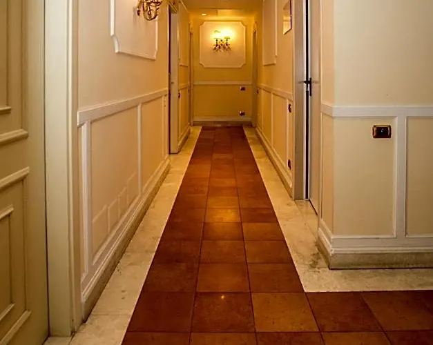 Quadrifoglio Eur Hotel 3*
