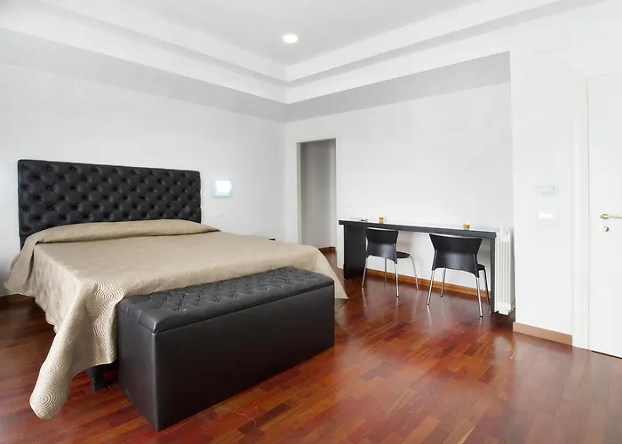 Quadrifoglio Eur Hotel