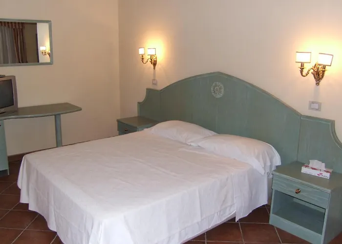 Quadrifoglio Eur Hotel 3*